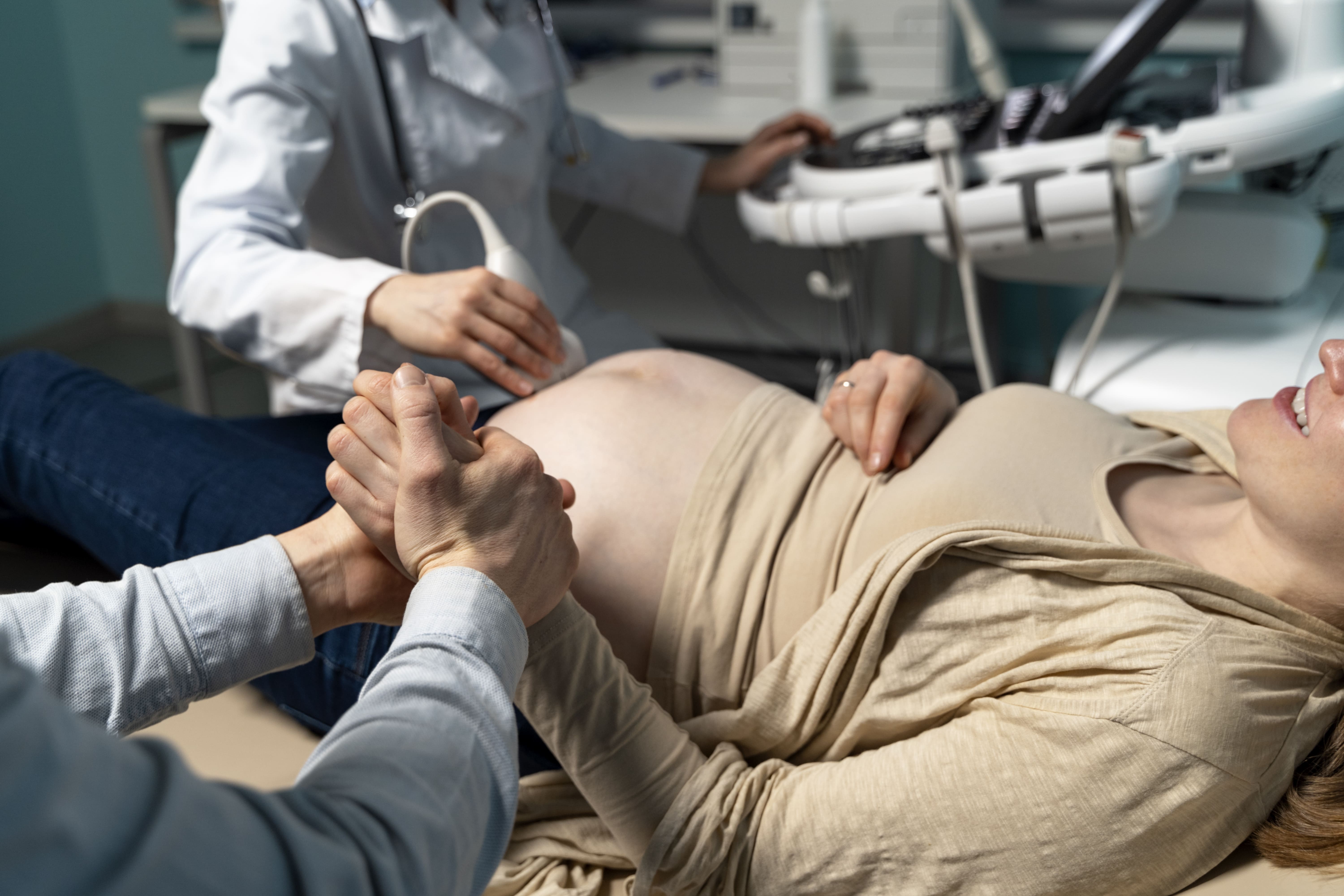 img-poli-klinik-Klinik Obstetri dan Ginekologi